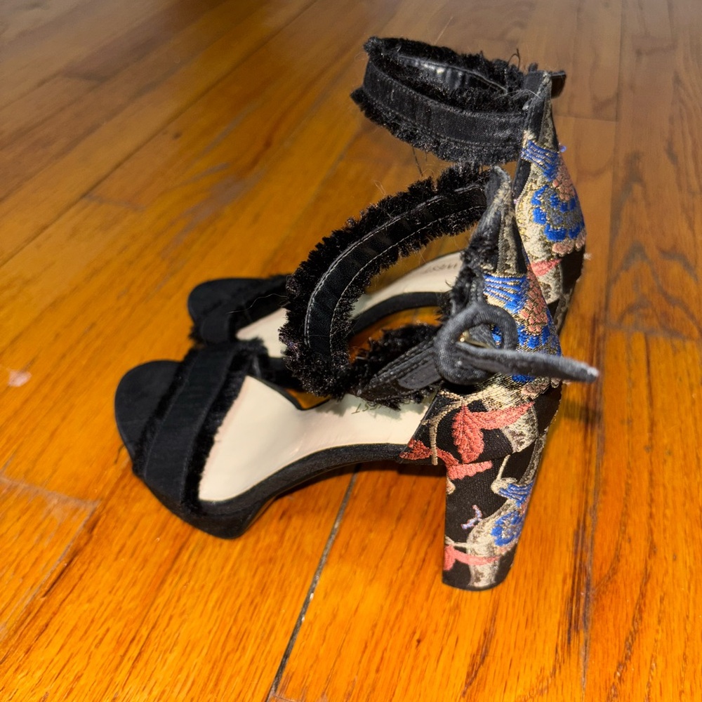 Nine West Black and Floral Heels